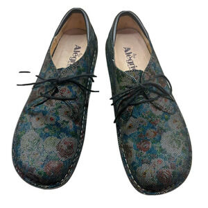 Alegria womens Bree multi dot floral oxford laced leather upper textured shoes